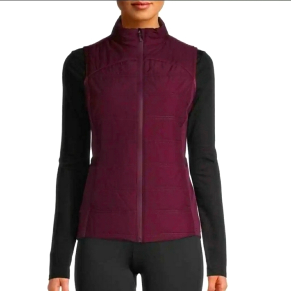 AVIA Quilted Vest in Maroon,  Size S (4-6)